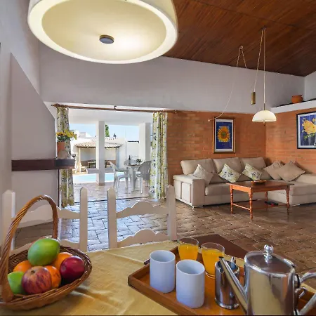 Genoveva By Interhome Vila *